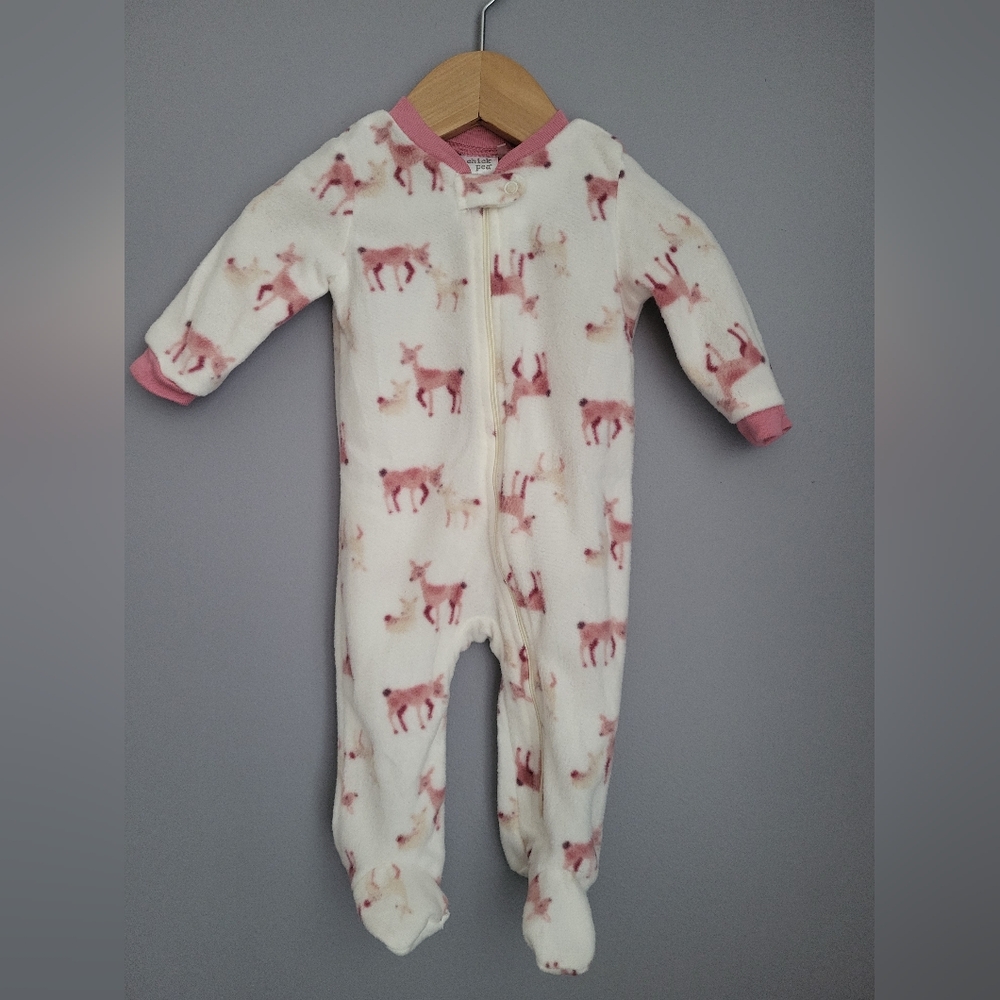 Chick Pea Pink and White Deer Print And Snowflake Fleece Footies NWT 0-3m